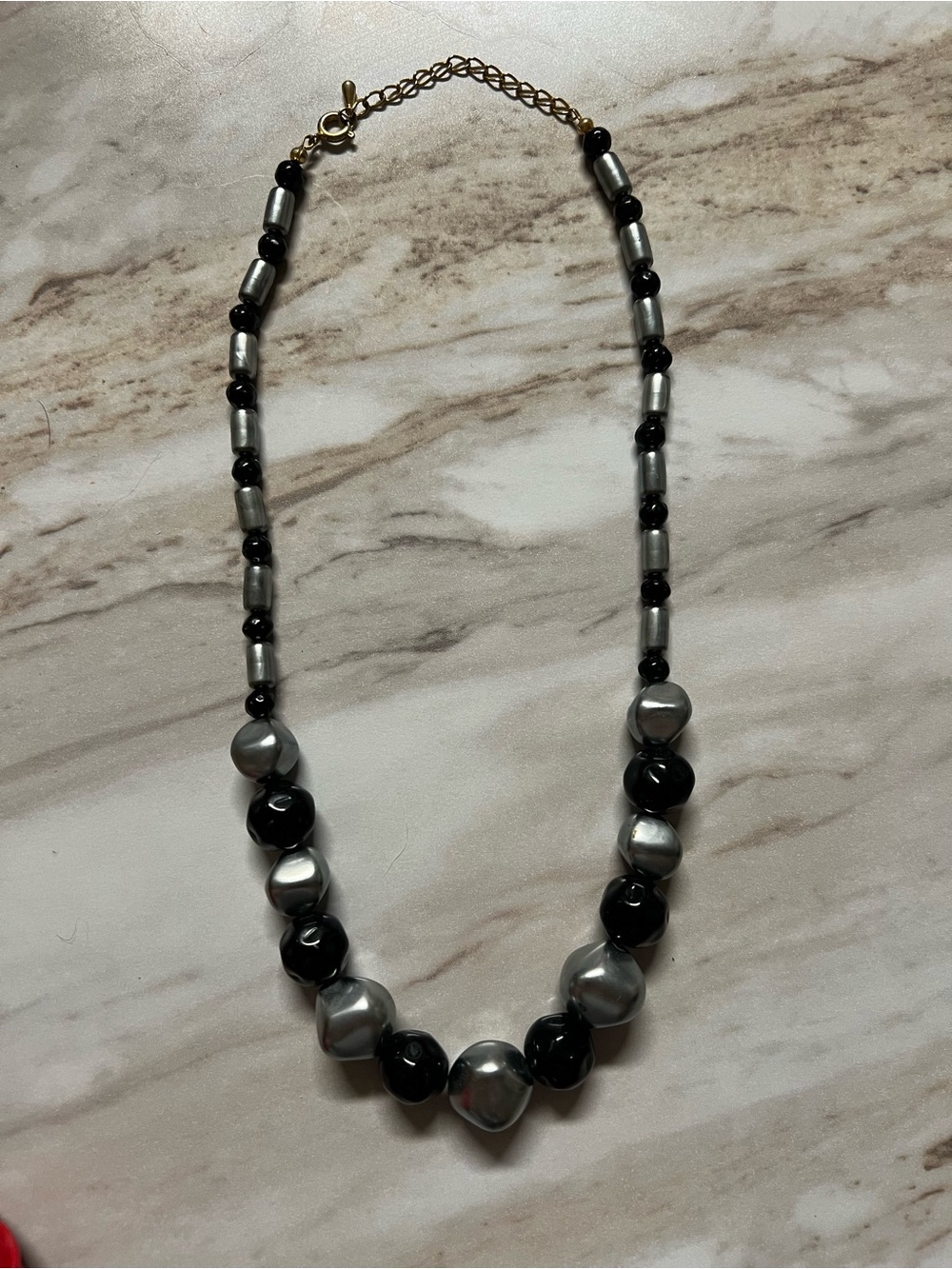 Elegant Black and Silver Beaded Women's Necklace